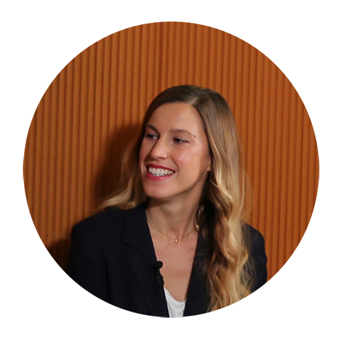 Porträt von Eleonore Eisath, MSc. Industrial Design bei beworm, Teilnehmerin der Diskussion über Papier und Kunststoff