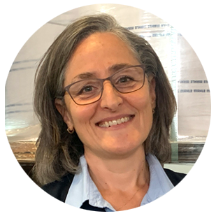 Porträt von Prof. Dr.-Ing. Maria Erxleben, Professorin an der Hochschule der Medien Stuttgart, Expertin für technische Verpackungslogistik