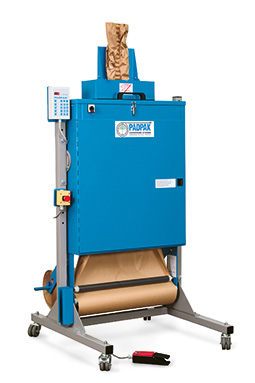 Vorderansicht des PadPak Senior Systems mit laufender Papierpolsterproduktion.