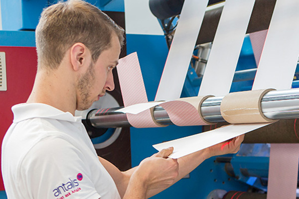 Papierverarbeitung nach Maß mit Antalis Verpackungen
