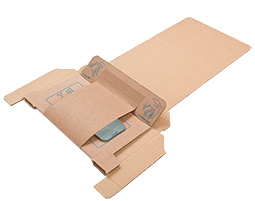 Flach angelieferte PAPERSNAP-Verpackung aus Wellpappe, bereit zum Falten und Verpacken.